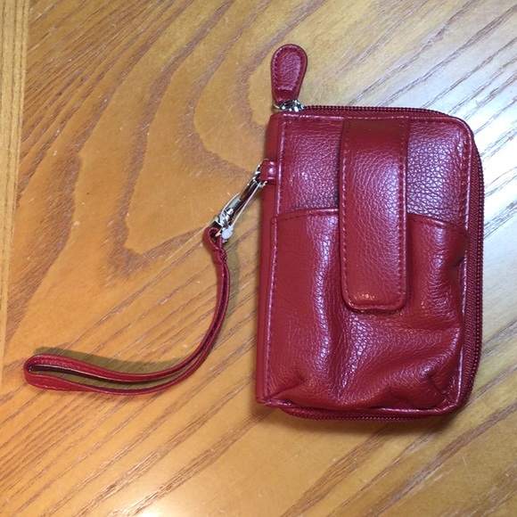 Croft & Barrow Red Wallet Wristlet - Picture 2 of 8